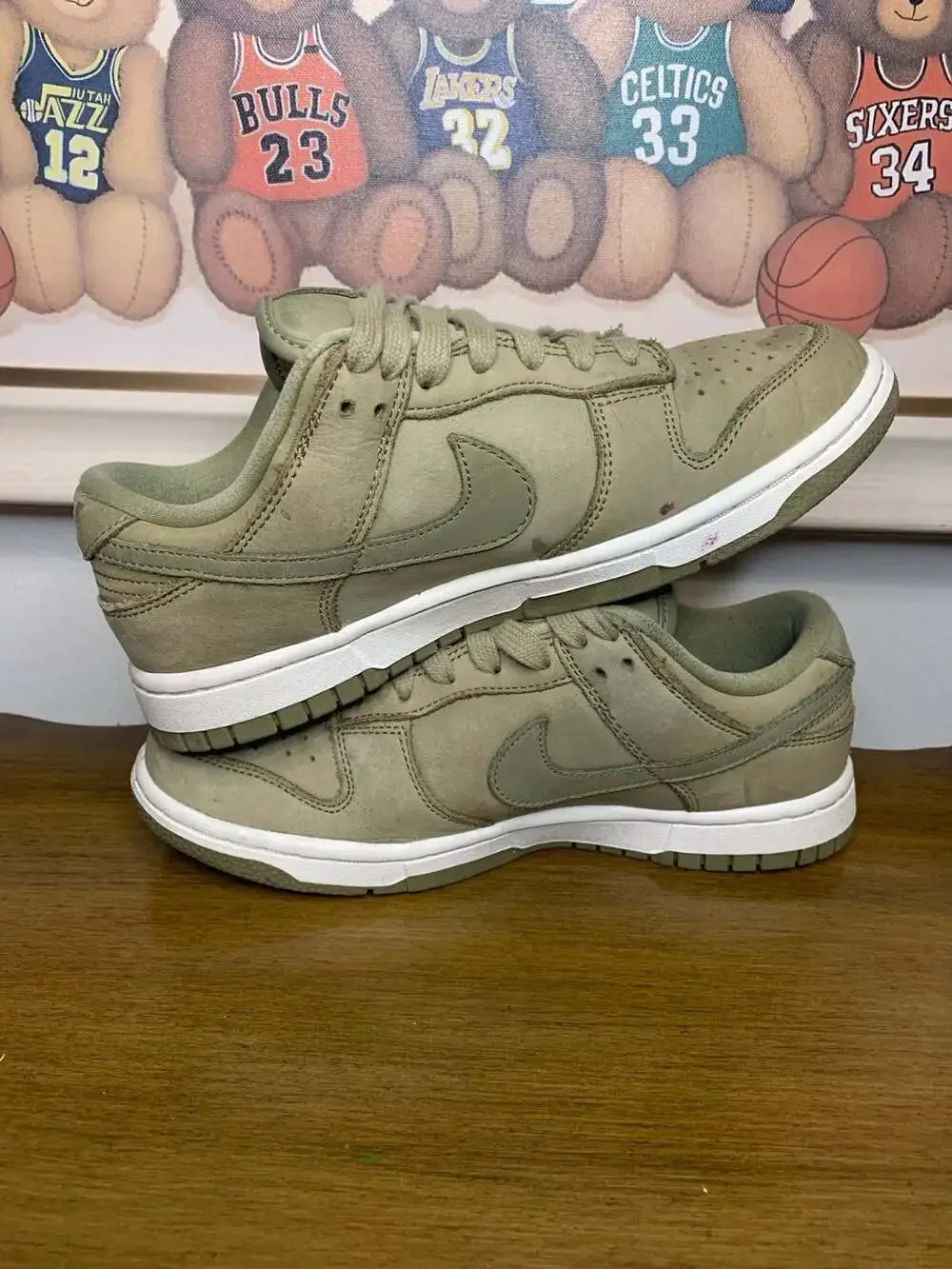 Nike Dunk Low PRM Neutral Olive Women Size 7